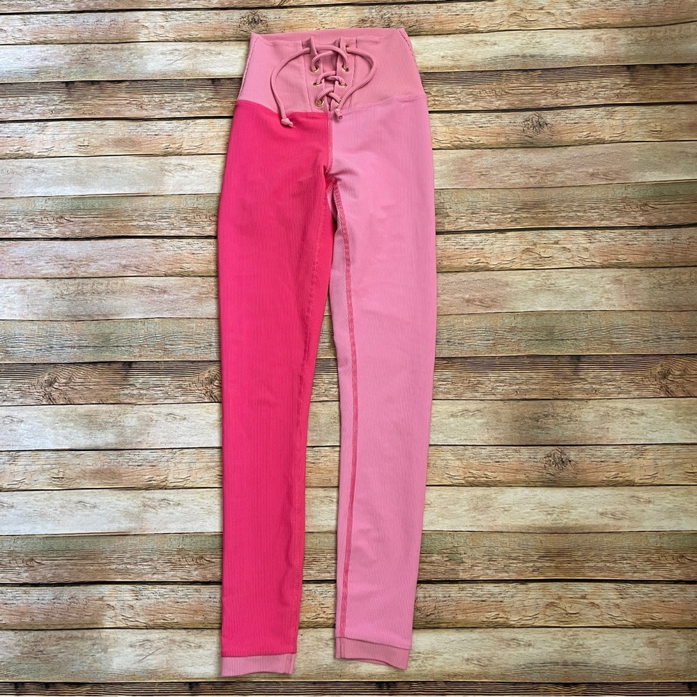 Loveshackfancy X Beach Riot Riley Legging - Picture 2 of 6